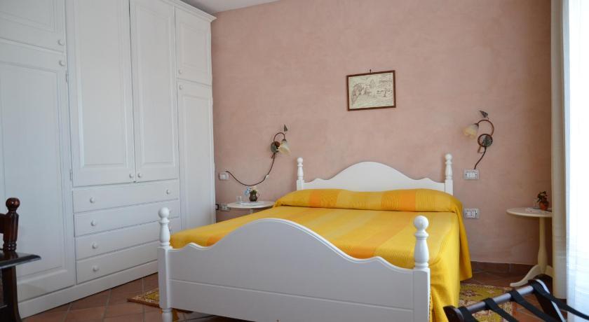 Agrestis Domus Guest House San Giovanni a Piro Rom bilde