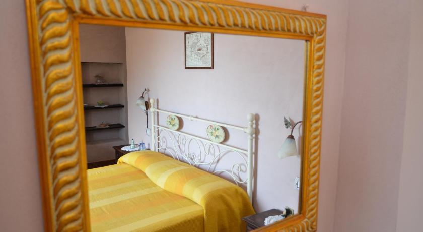 Agrestis Domus Guest House San Giovanni a Piro Rom bilde
